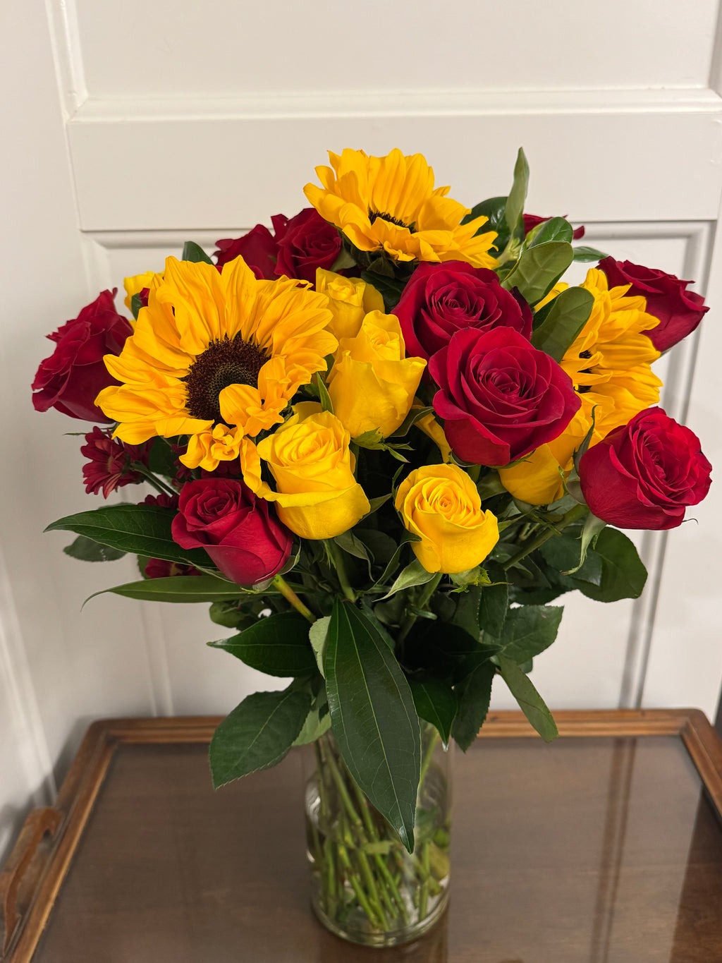 Quarterly Luxury Floral Bouquets with Gifts