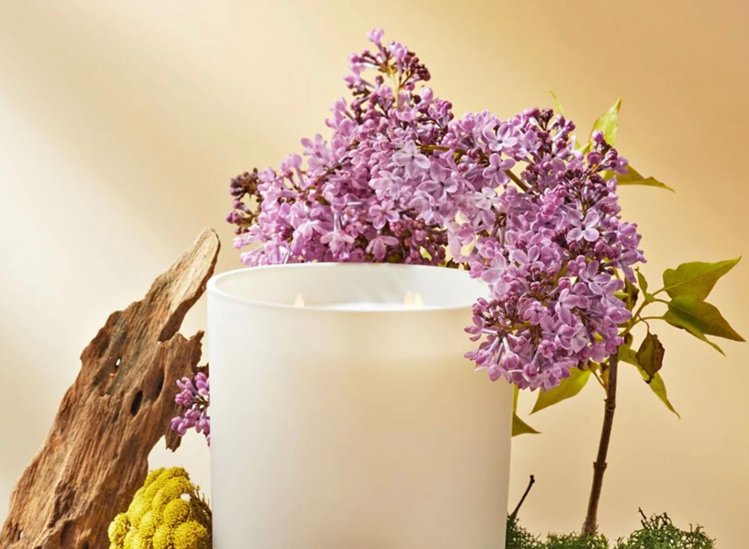 Quarterly Luxury Floral Bouquets with Gifts
